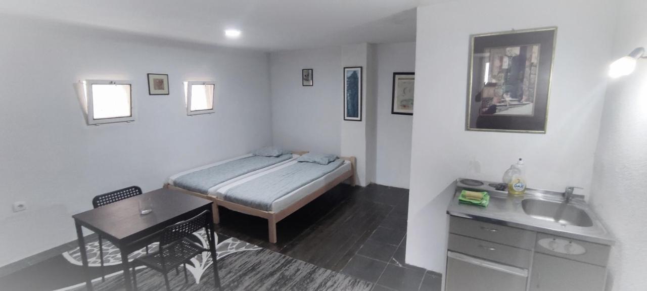 Farmhouse Studios Belgrade Extérieur photo
